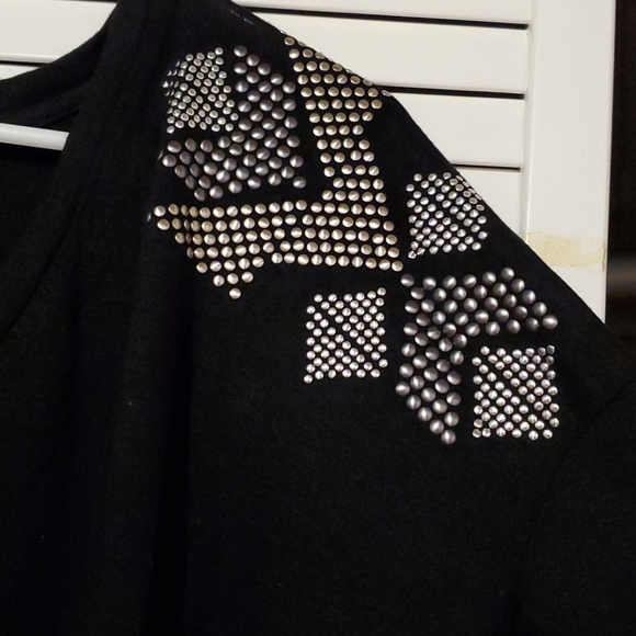 Express OneEleven Dolman Chill Studded Tee - Picture 4 of 5